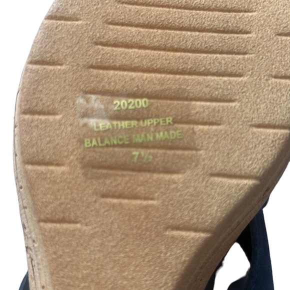 Mila Paoli Blue Suede Wedge Sandals Size 7.5 - Picture 7 of 12